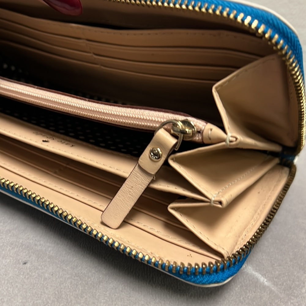 Kate Spade Blue Wallet - Picture 13 of 14